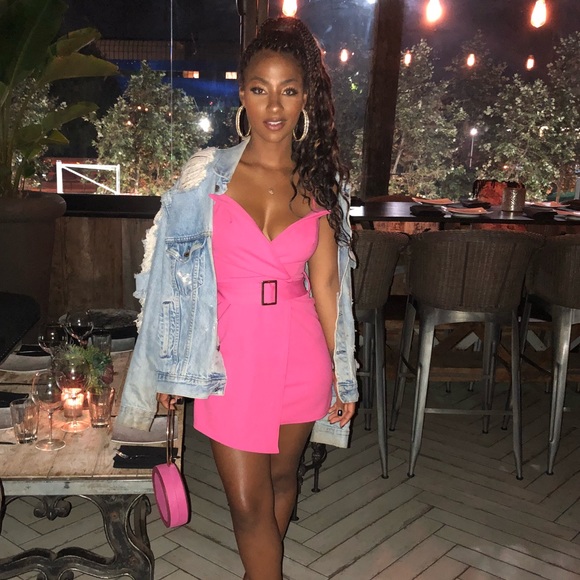 hot pink dress pretty little thing